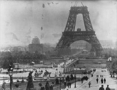 construccion_torre_eiffel_1878.jpg